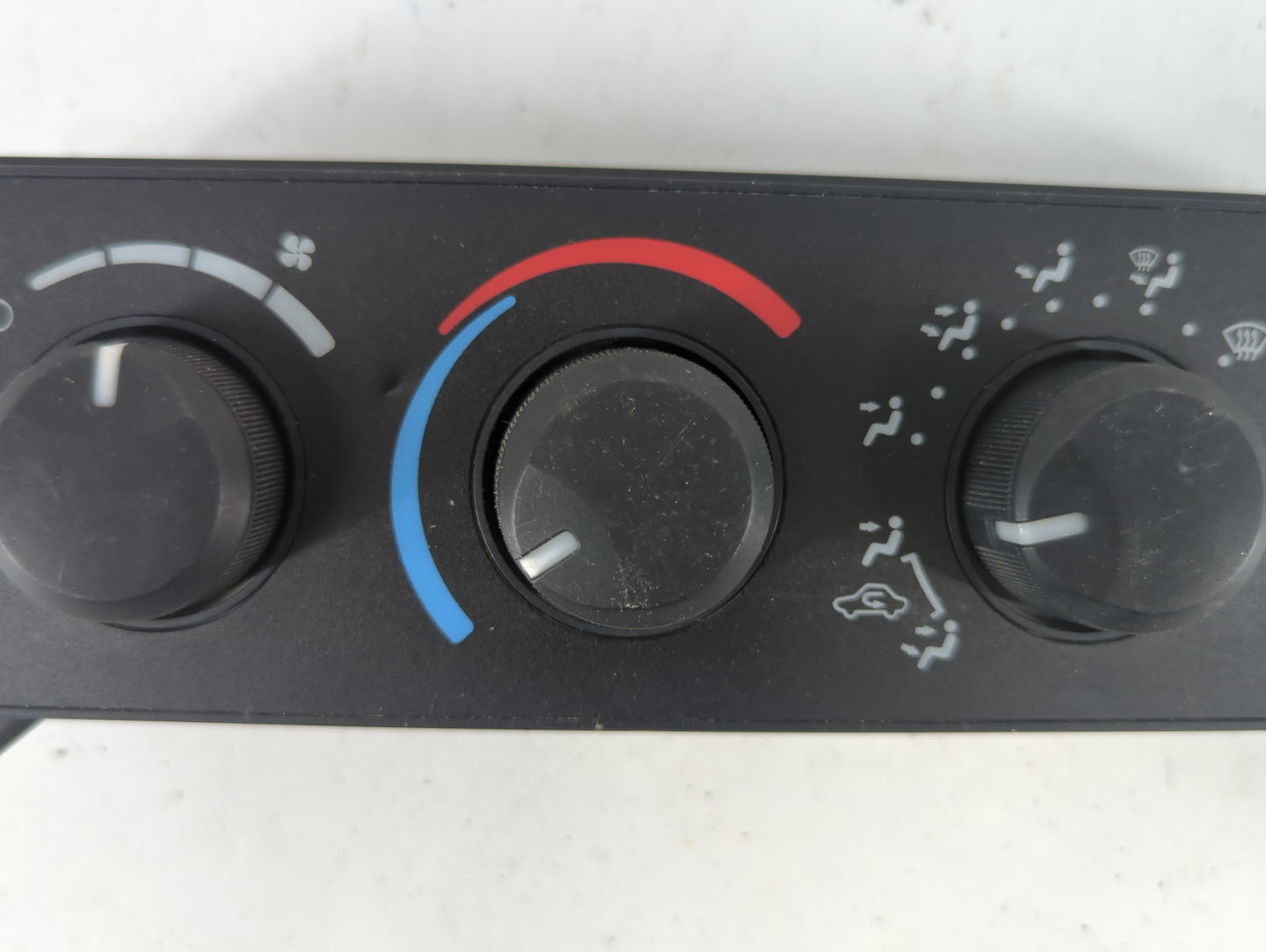 2008-2011 Dodge Dakota Climate Control Module Temperature AC/Heater Replacement P/N:P55057078AB Fits Fits 2008 2009 2010 201