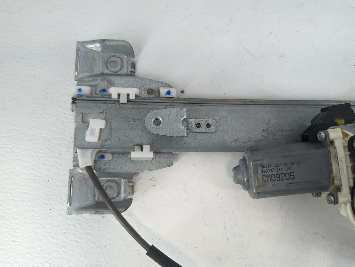 2005-2011 Dodge Dakota Used Window Regulator Passenger Front 939998 - Oemusedautoparts1.com
