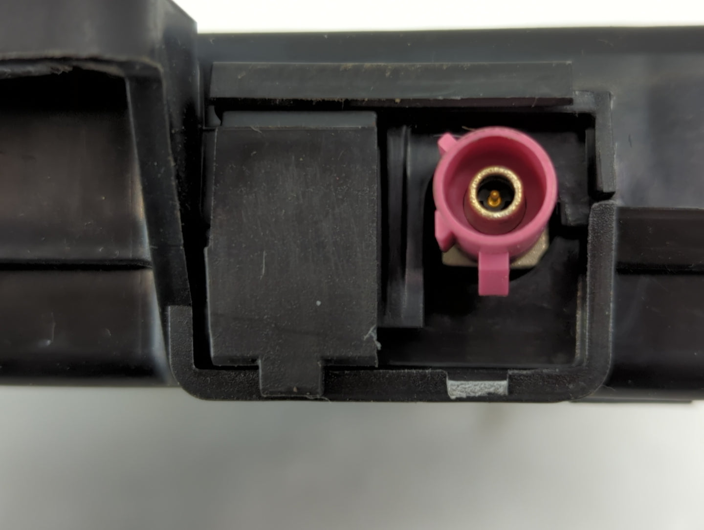 2013-2016 Dodge Dart Chassis Control Module Ccm Bcm Body Control - Oemusedautoparts1.com