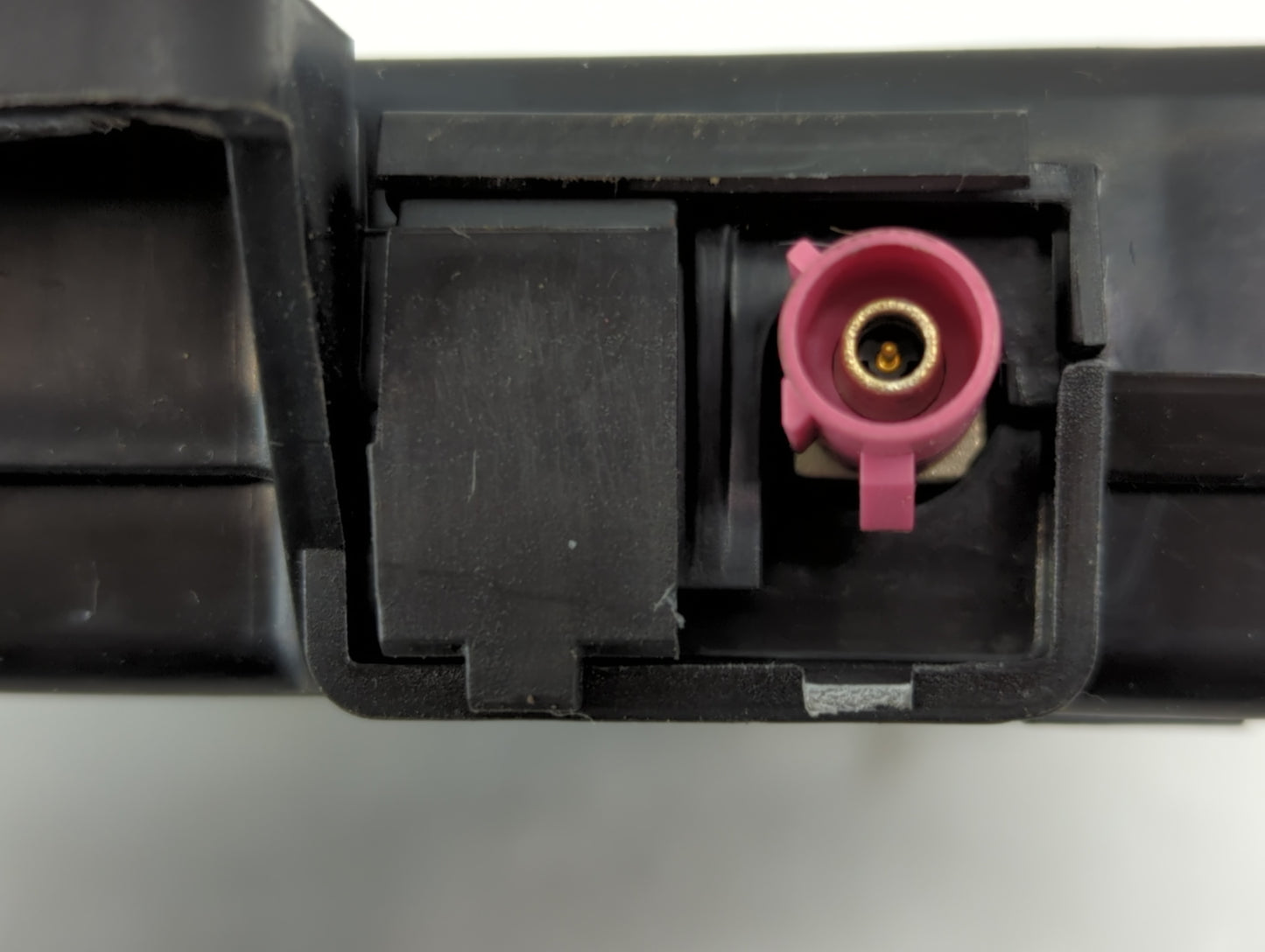 2013-2016 Dodge Dart Chassis Control Module Ccm Bcm Body Control - Oemusedautoparts1.com