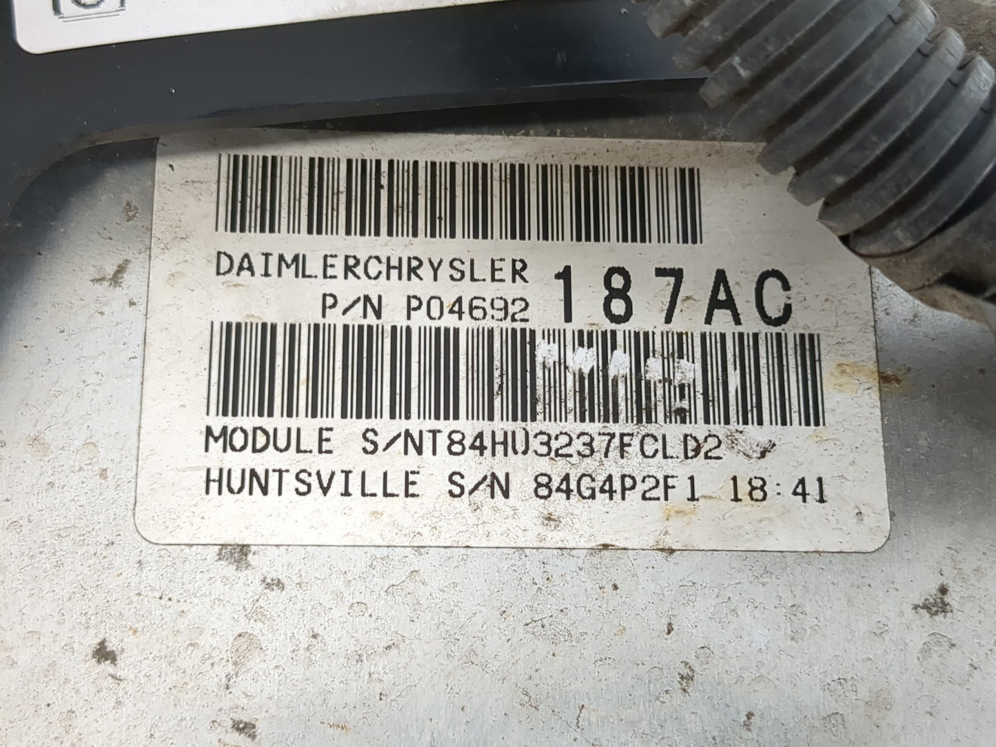 2007-2009 Dodge Durango Fusebox Fuse Box Panel Relay Module P/N:P04692187AC Fits Fits 2007 2008 2009 OEM Used Auto Parts - O