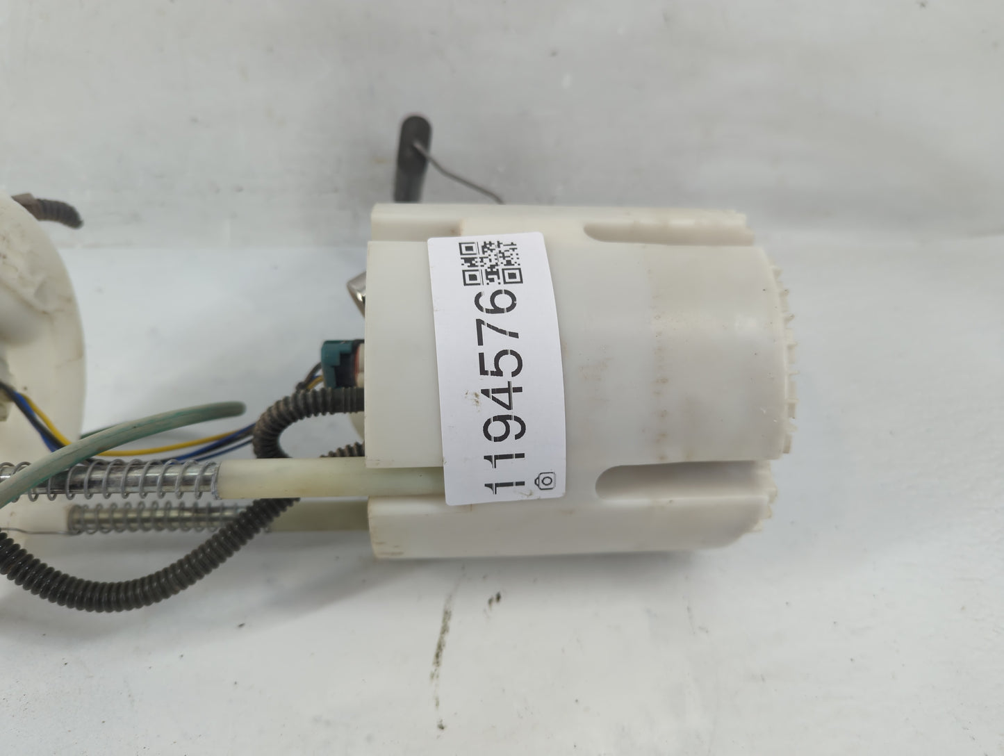 2008-2008 Dodge Durango Electrical Gas Fuel Pump Assembly - Oemusedautoparts1.com
