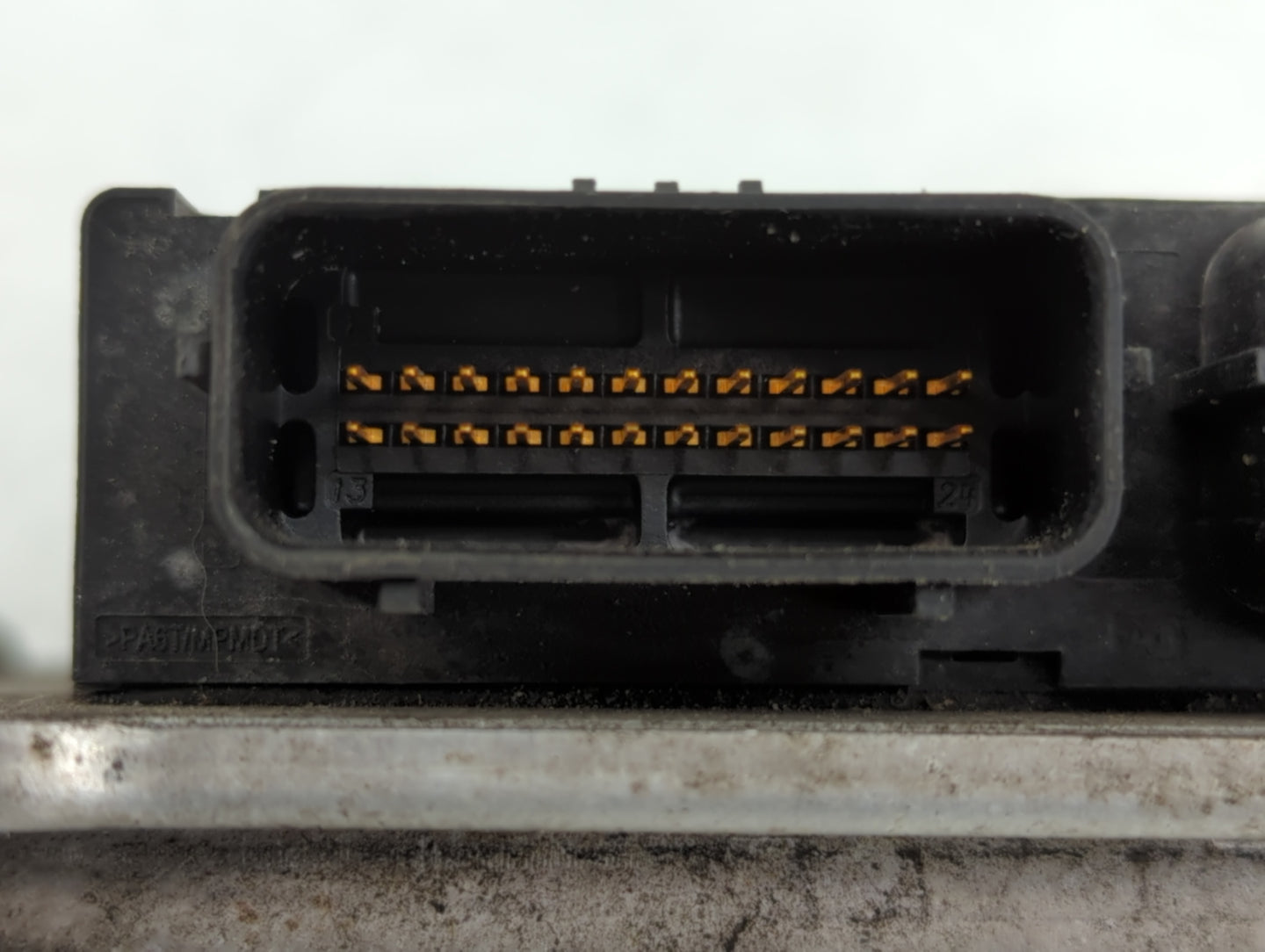 2008-2009 Dodge Durango PCM Engine Control Computer ECU ECM PCU OEM P/N:P04692184AC Fits Fits 2008 2009 OEM Used Auto Parts 