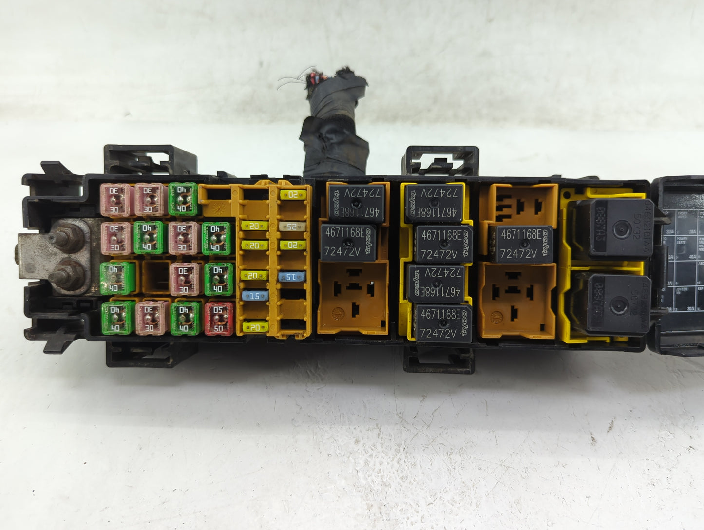 2007-2009 Dodge Durango Fusebox Fuse Box Panel Relay Module P/N:P04692096AH P04692187AC Fits Fits 2007 2008 2009 OEM Used Au