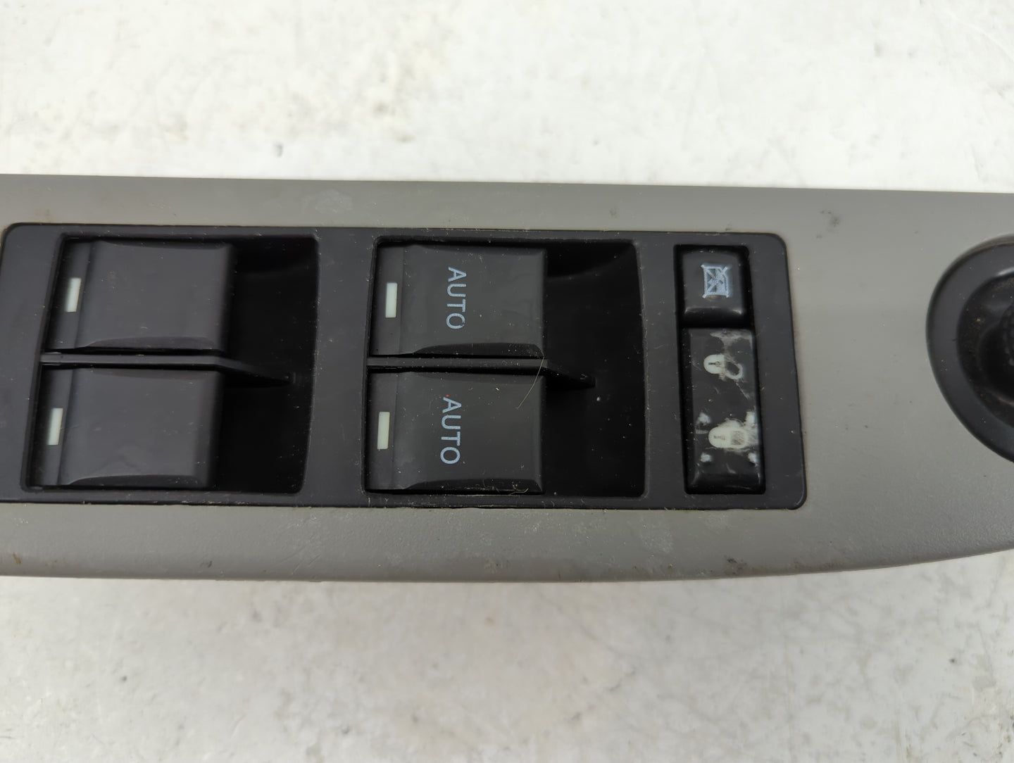 2007-2009 Dodge Durango Master Power Window Switch Replacement Driver Side Left P/N:56040694AD Fits OEM Used Auto Parts - Oe