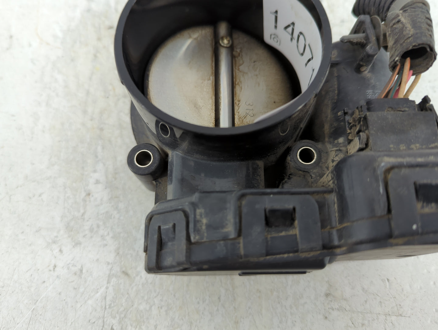 2008-2009 Dodge Durango Throttle Body P/N:53032837AA 0280750205 Fits Fits 2008 2009 2010 2011 2012 2013 OEM Used Auto Parts 