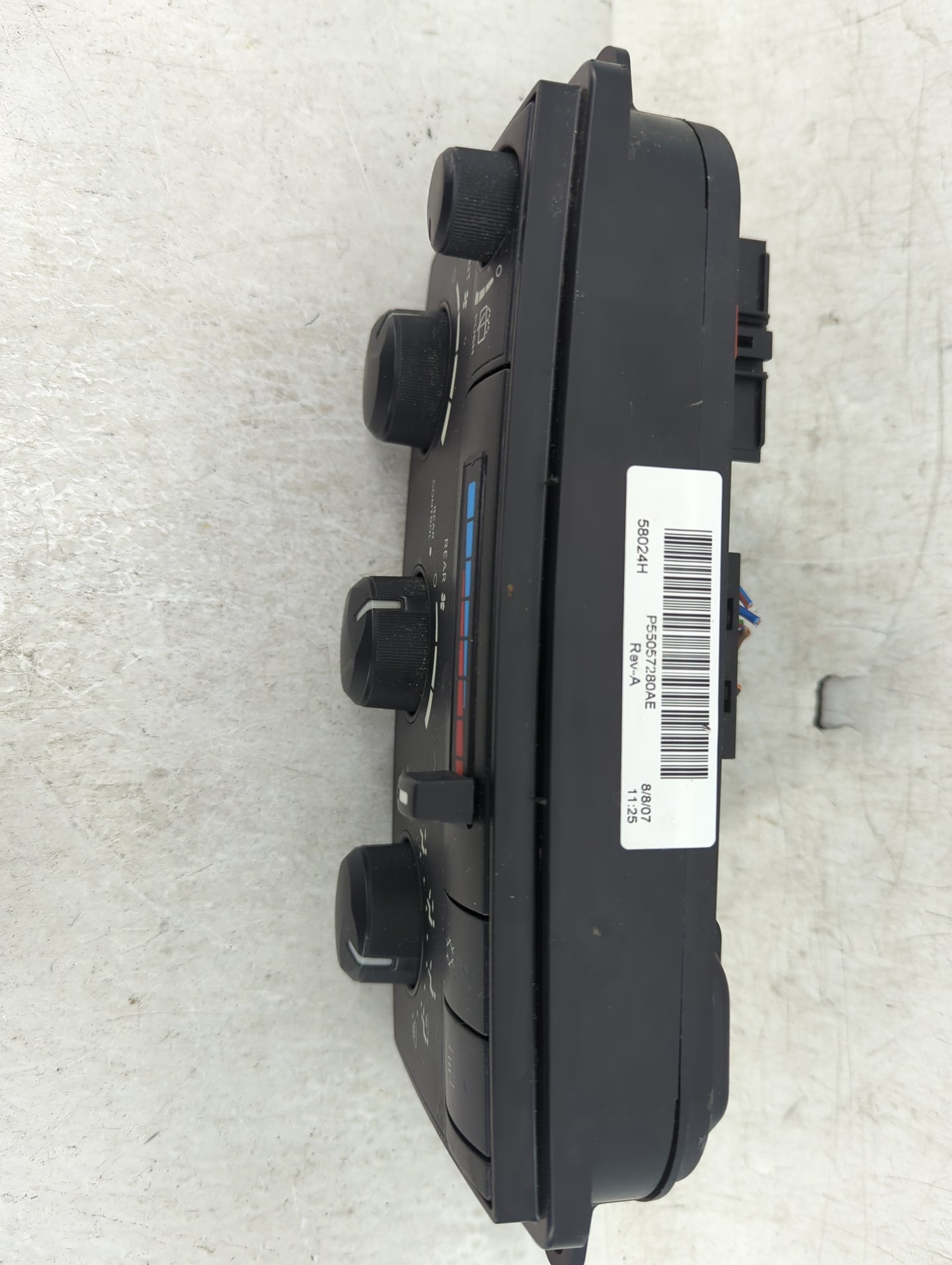 2005-2009 Dodge Durango Climate Control Module Temperature AC/Heater Replacement P/N:P55057280AE Fits OEM Used Auto Parts - 