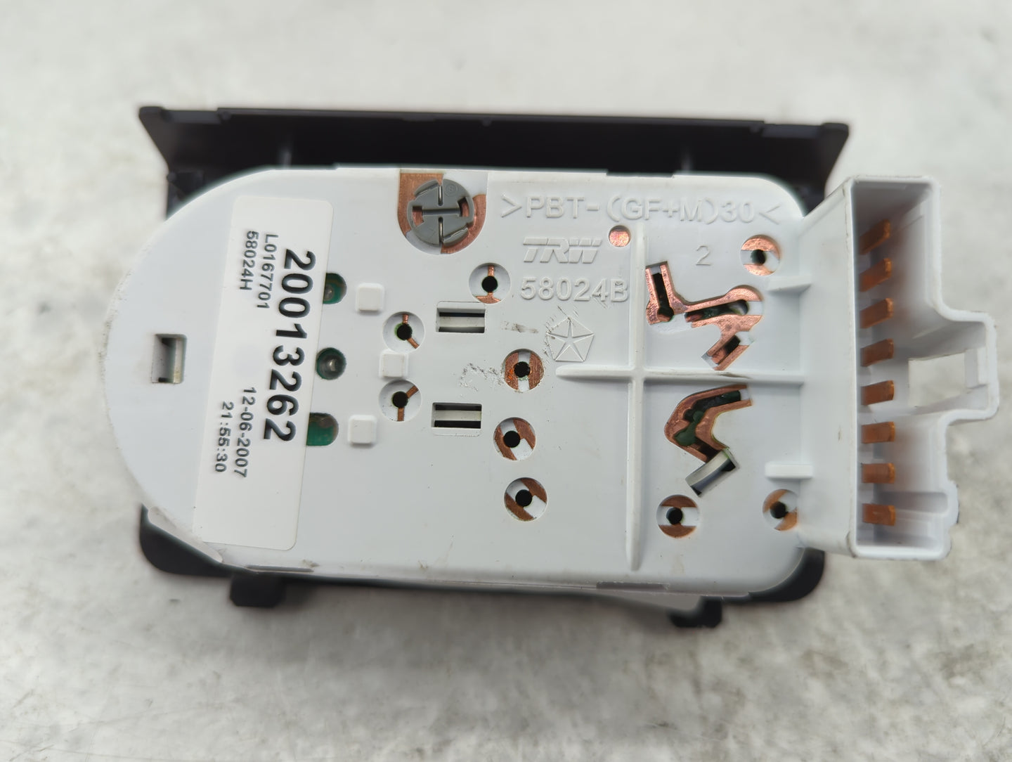 2004-2009 Dodge Durango Climate Control Module Temperature AC/Heater Replacement P/N:20013262 L01677701 Fits OEM Used Auto P