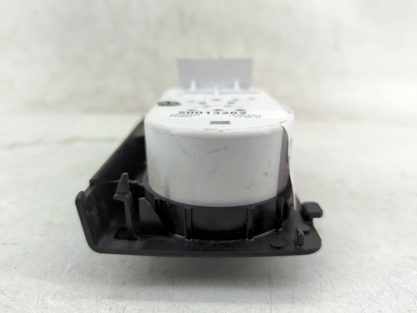 2004-2009 Dodge Durango Climate Control Module Temperature AC/Heater Replacement P/N:20013262 L01677701 Fits OEM Used Auto P