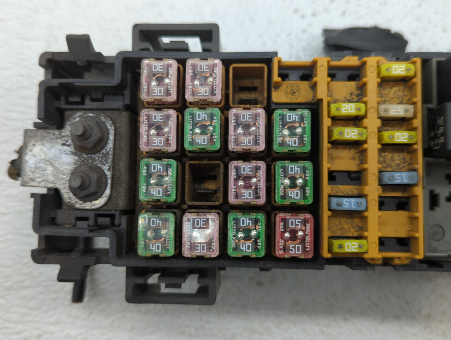 2007-2009 Dodge Durango Fusebox Fuse Box Panel Relay Module P/N:04692227AA Fits Fits 2007 2008 2009 OEM Used Auto Parts - Oe