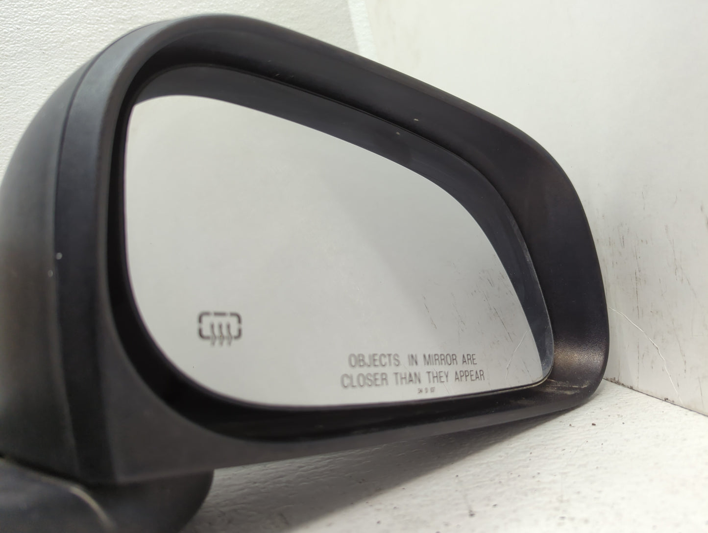 2004-2009 Dodge Durango Passenger Side View Mirror - Right Door Mirror OEM Used - Oemusedautoparts1.com