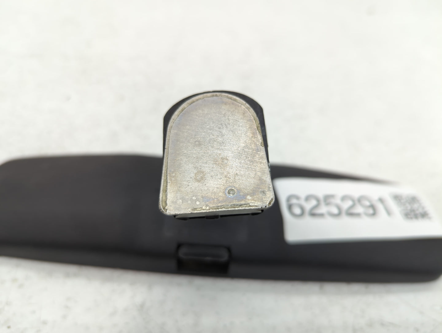 2008 Dodge Durango Interior Rear View Mirror Replacement OEM P/N:IE8011083 Fits OEM Used Auto Parts - Oemusedautoparts1.com