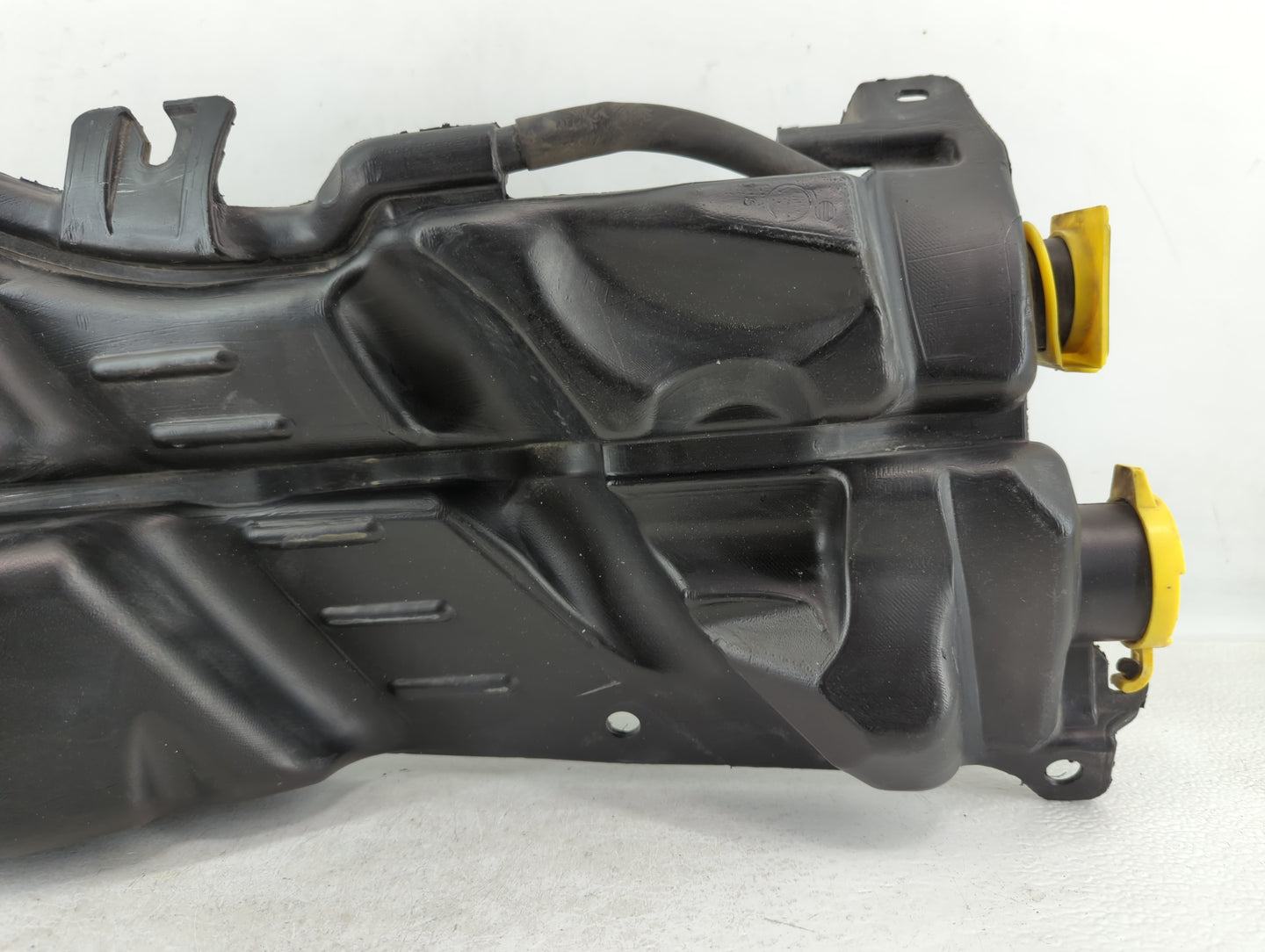 2008-2009 Dodge Durango Windshield Washer Fluid Reservoir Bottle 640568 - Oemusedautoparts1.com