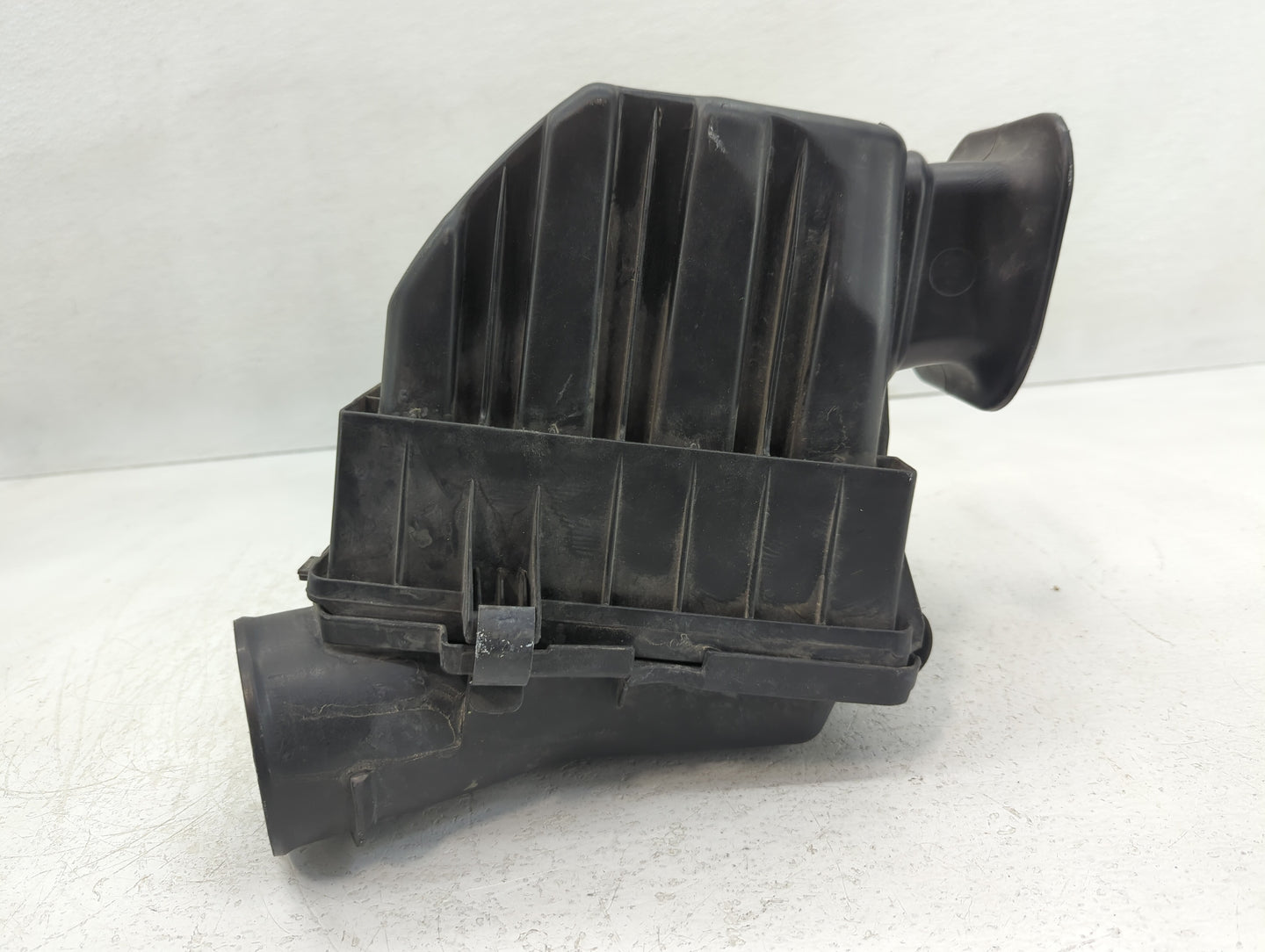 2004-2009 Dodge Durango Air Cleaner Intake-duct Hose Tube - Oemusedautoparts1.com