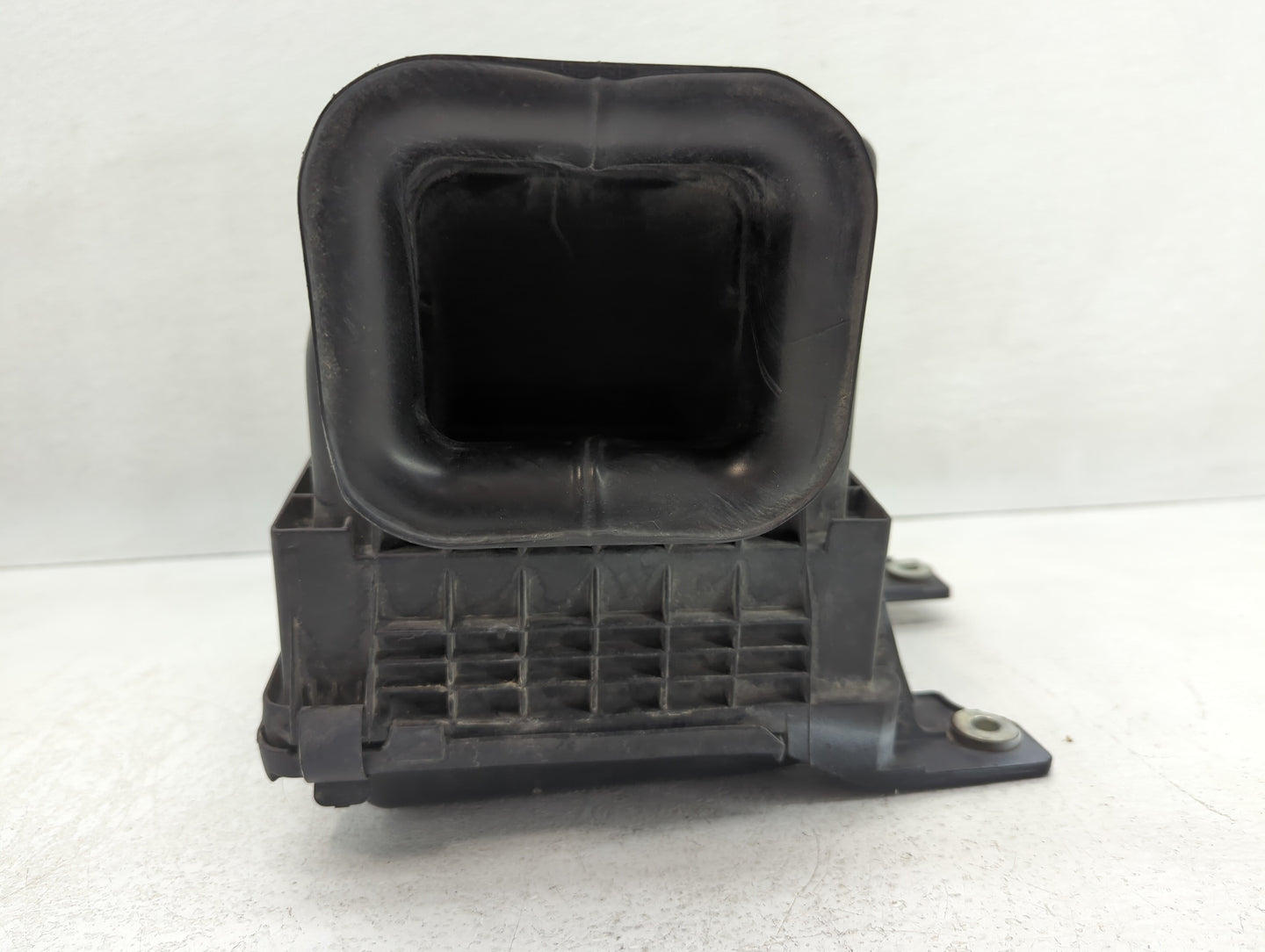 2004-2009 Dodge Durango Air Cleaner Intake-duct Hose Tube - Oemusedautoparts1.com