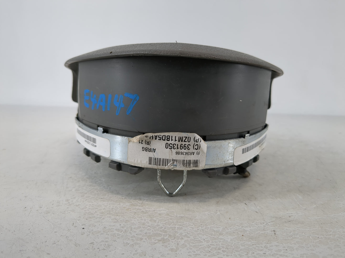 2008 Dodge Grand Caravan Air Bag Driver Left Steering Wheel Mounted P/N:(P)0ZM11BD5AH 3991350 Fits OEM Used Auto Parts - Oem
