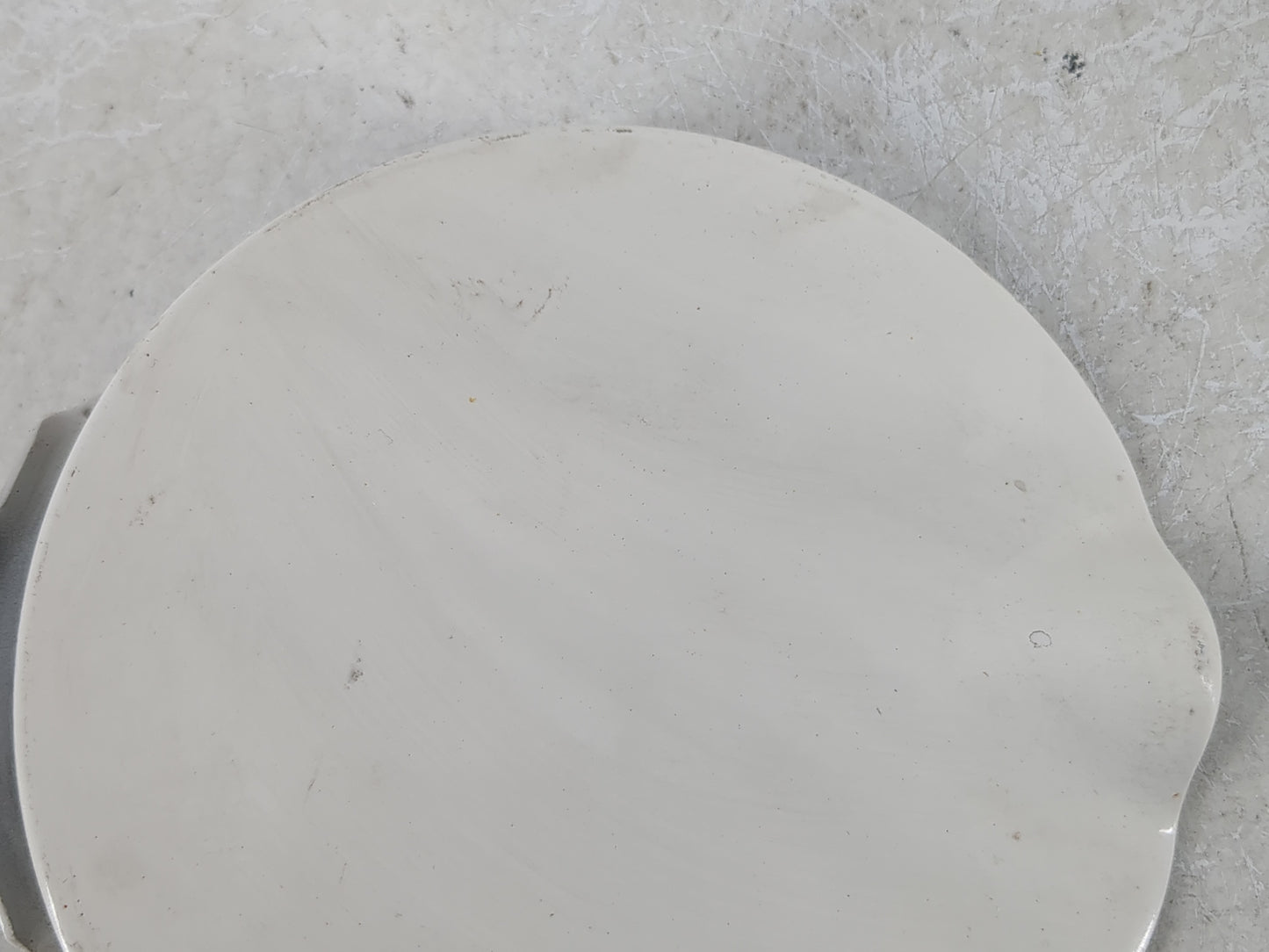 2008 Dodge Grand Caravan Fuel Tank Door Lid Gas Tank White - Oemusedautoparts1.com