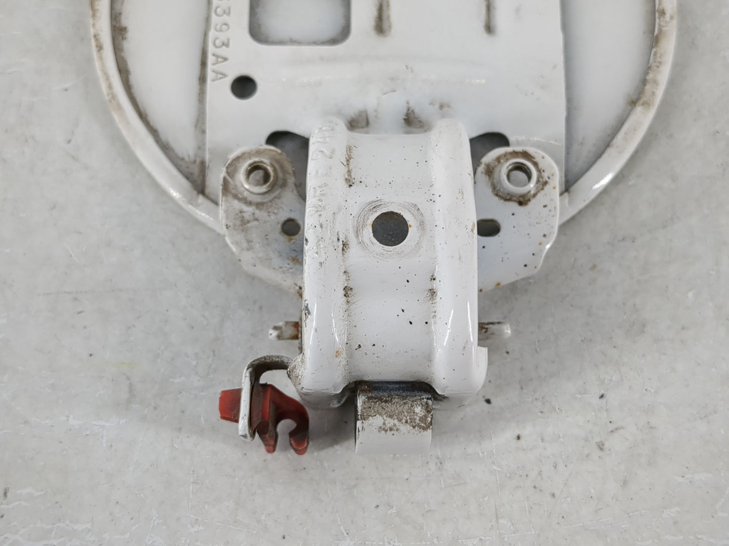 2008 Dodge Grand Caravan Fuel Tank Door Lid Gas Tank White - Oemusedautoparts1.com