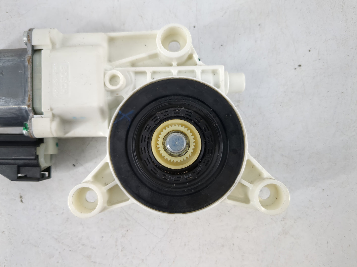 2008 Dodge Grand Caravan Driver Front Left Power Window Motor - Oemusedautoparts1.com