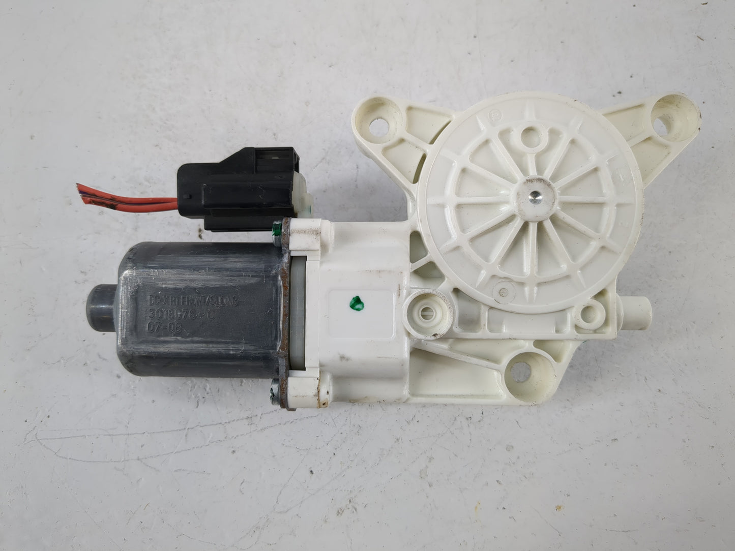 2008 Dodge Grand Caravan Driver Front Left Power Window Motor - Oemusedautoparts1.com