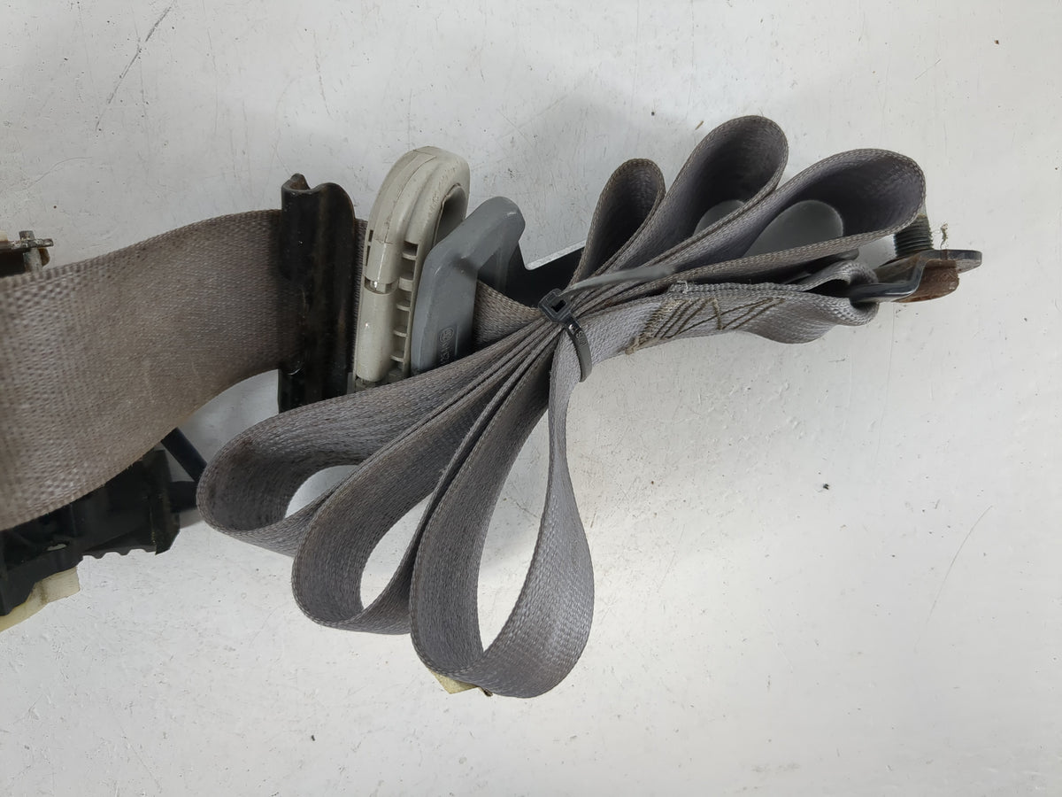 2008-2010 Dodge Grand Caravan Passenger Front Seatbelt Retractor 1065729 - Oemusedautoparts1.com