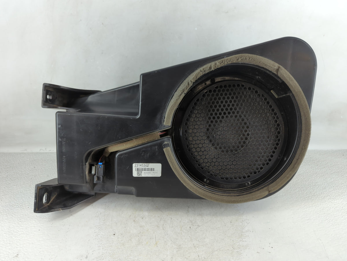 2008 Dodge Grand Caravan SUBWOOFER SPEAKER - Oemusedautoparts1.com