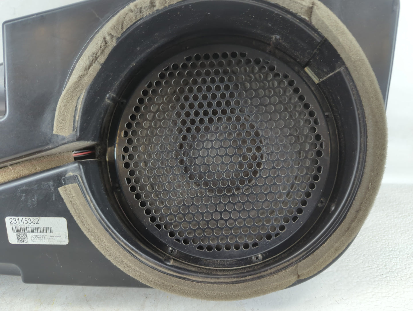 2008 Dodge Grand Caravan SUBWOOFER SPEAKER - Oemusedautoparts1.com
