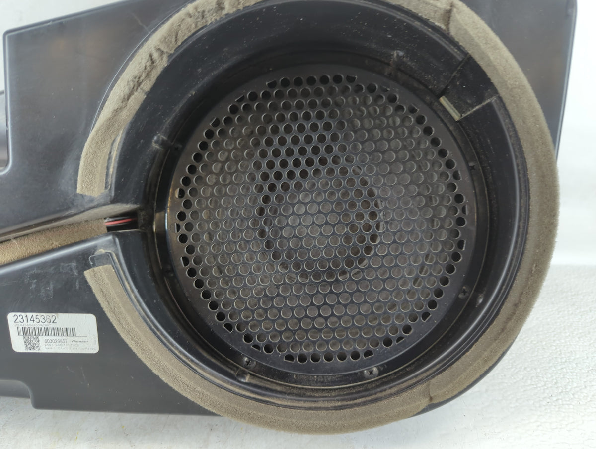 2008 Dodge Grand Caravan SUBWOOFER SPEAKER - Oemusedautoparts1.com