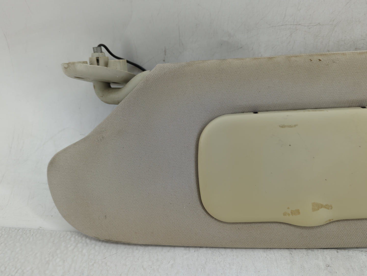 2008-2010 Dodge Grand Caravan Sun Visor Shade Replacement Driver Left Mirror Fits Fits 2008 2009 2010 OEM Used Auto Parts - 