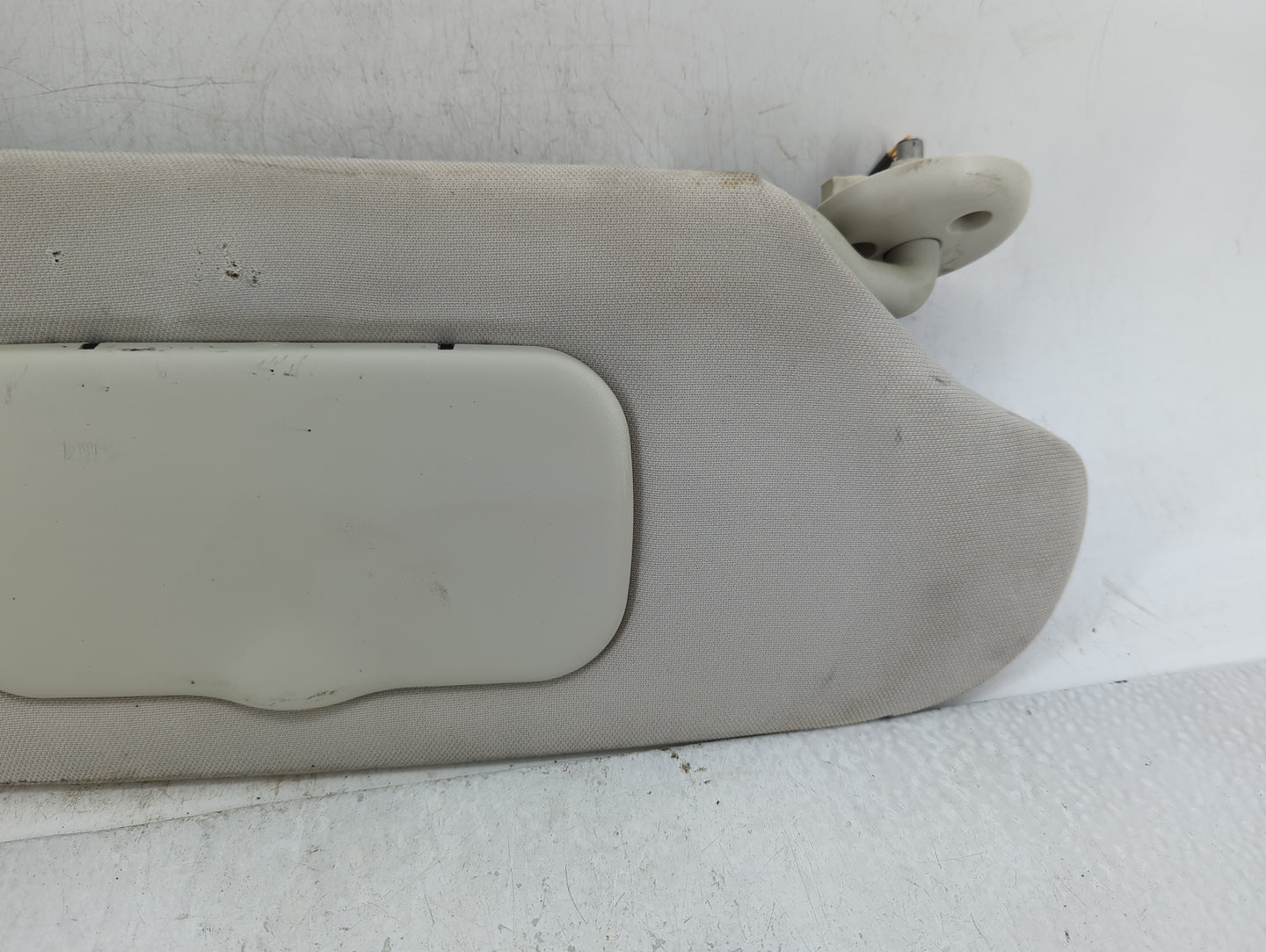 2008-2010 Dodge Grand Caravan Sun Visor Shade Replacement Passenger Right Mirror Fits Fits 2008 2009 2010 OEM Used Auto Part
