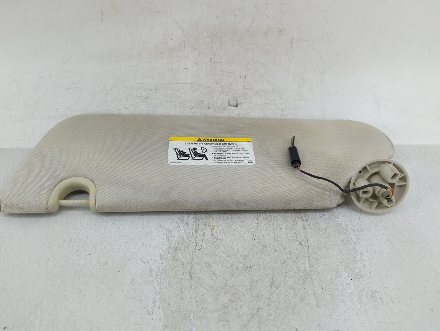 2008-2010 Dodge Grand Caravan Sun Visor Shade Replacement Passenger Right Mirror Fits Fits 2008 2009 2010 OEM Used Auto Part