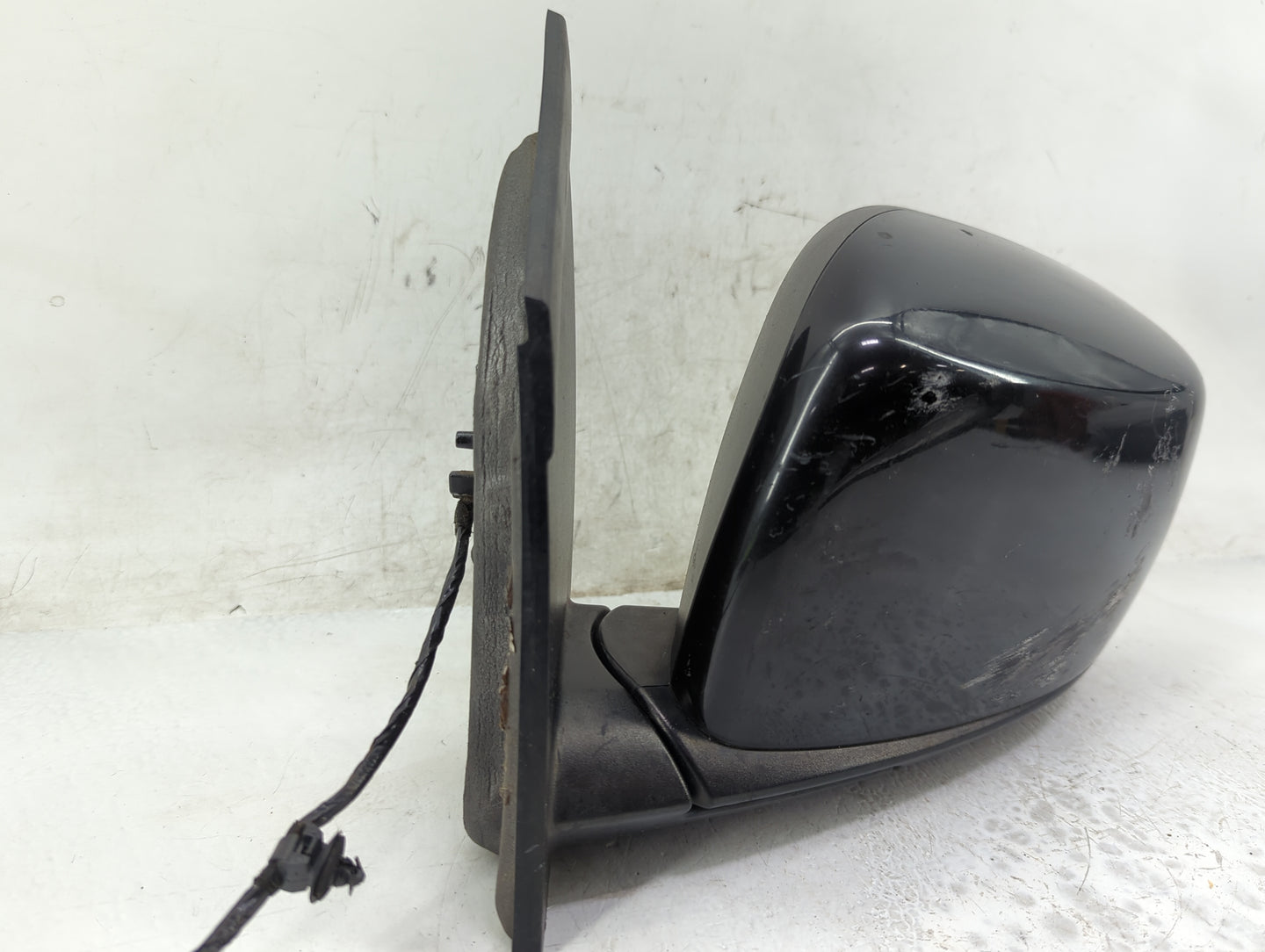 2008 Dodge Grand Caravan Driver Side View Mirror - Left Door Mirror OEM Used - Oemusedautoparts1.com