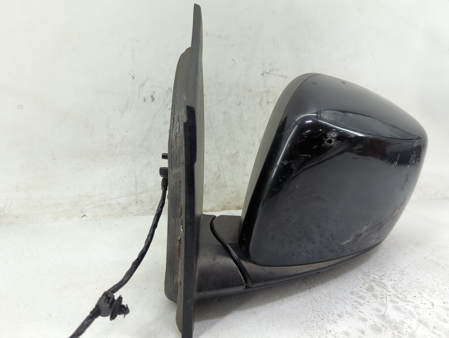 2008 Dodge Grand Caravan Driver Side View Mirror - Left Door Mirror OEM Used - Oemusedautoparts1.com