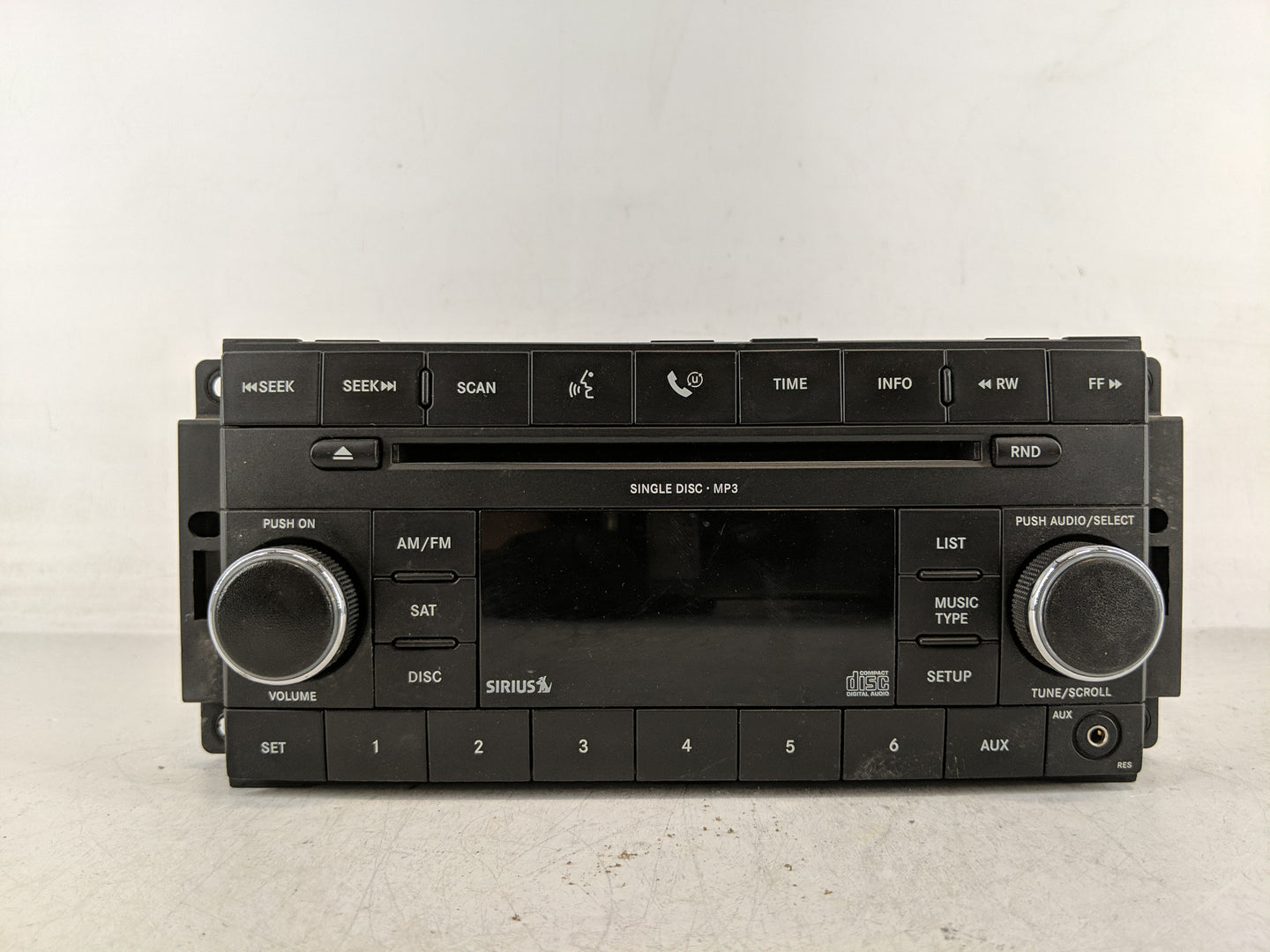 2008 Dodge Grand Caravan Radio AM FM Cd Player Receiver Replacement P/N:P05064061AJ Fits OEM Used Auto Parts - Oemusedautopa