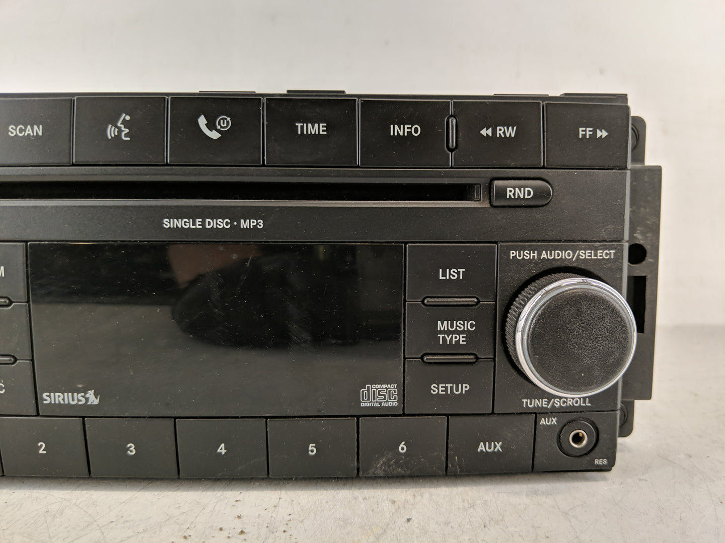 2008 Dodge Grand Caravan Radio AM FM Cd Player Receiver Replacement P/N:P05064061AJ Fits OEM Used Auto Parts - Oemusedautopa