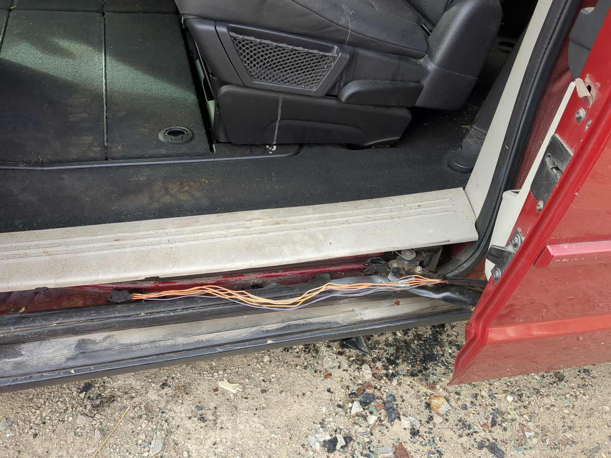 2008-2020 Dodge Grand Caravan Driver Rear Door Oem 1213745 - Oemusedautoparts1.com
