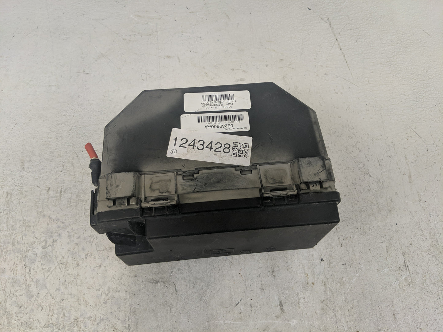 2008-2008 Dodge Grand Caravan Fusebox Fuse Box Relay Module Tipm - Oemusedautoparts1.com