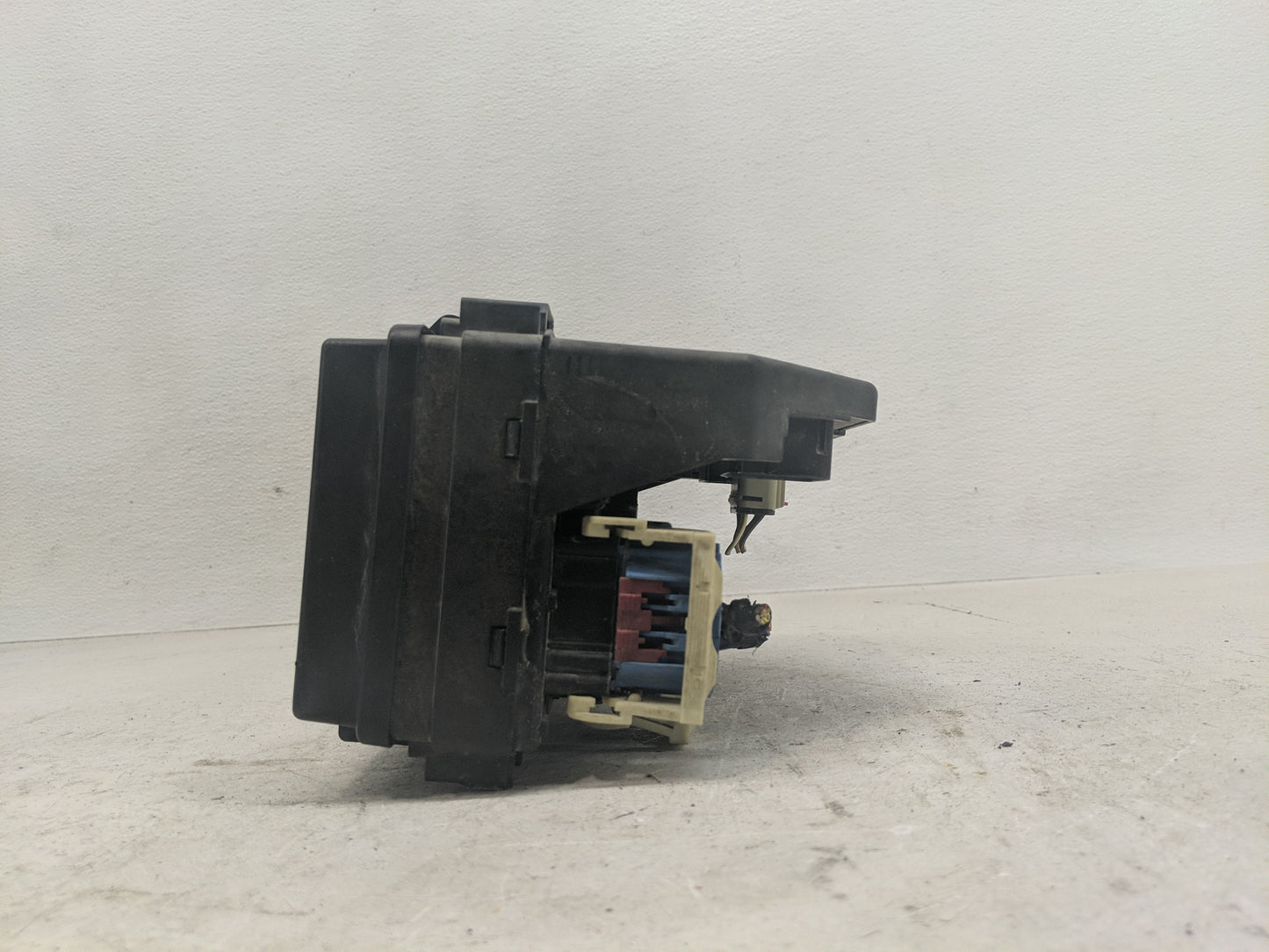2008-2008 Dodge Grand Caravan Fusebox Fuse Box Relay Module Tipm - Oemusedautoparts1.com