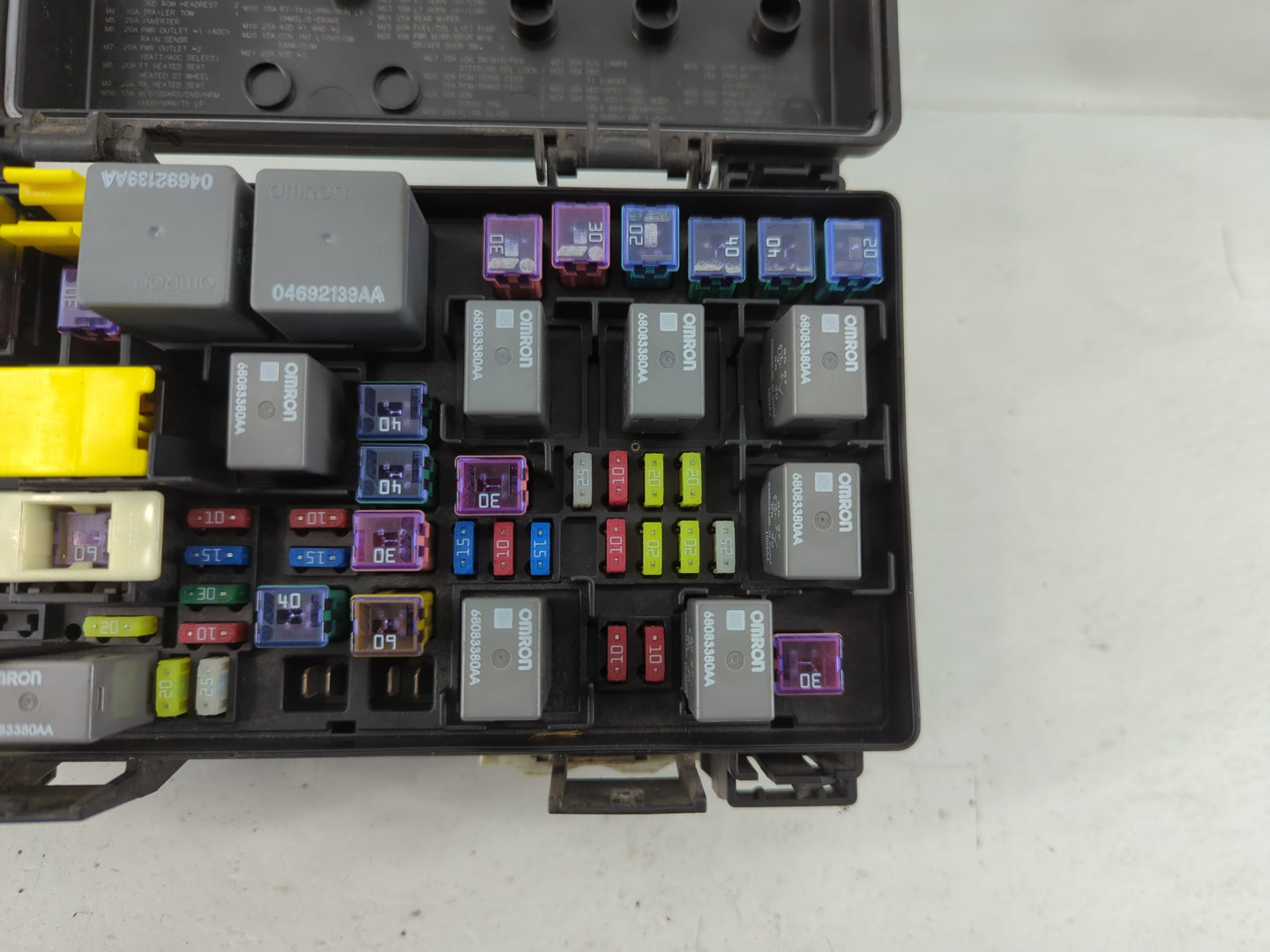 2008-2008 Dodge Grand Caravan Fusebox Fuse Box Relay Module Tipm - Oemusedautoparts1.com