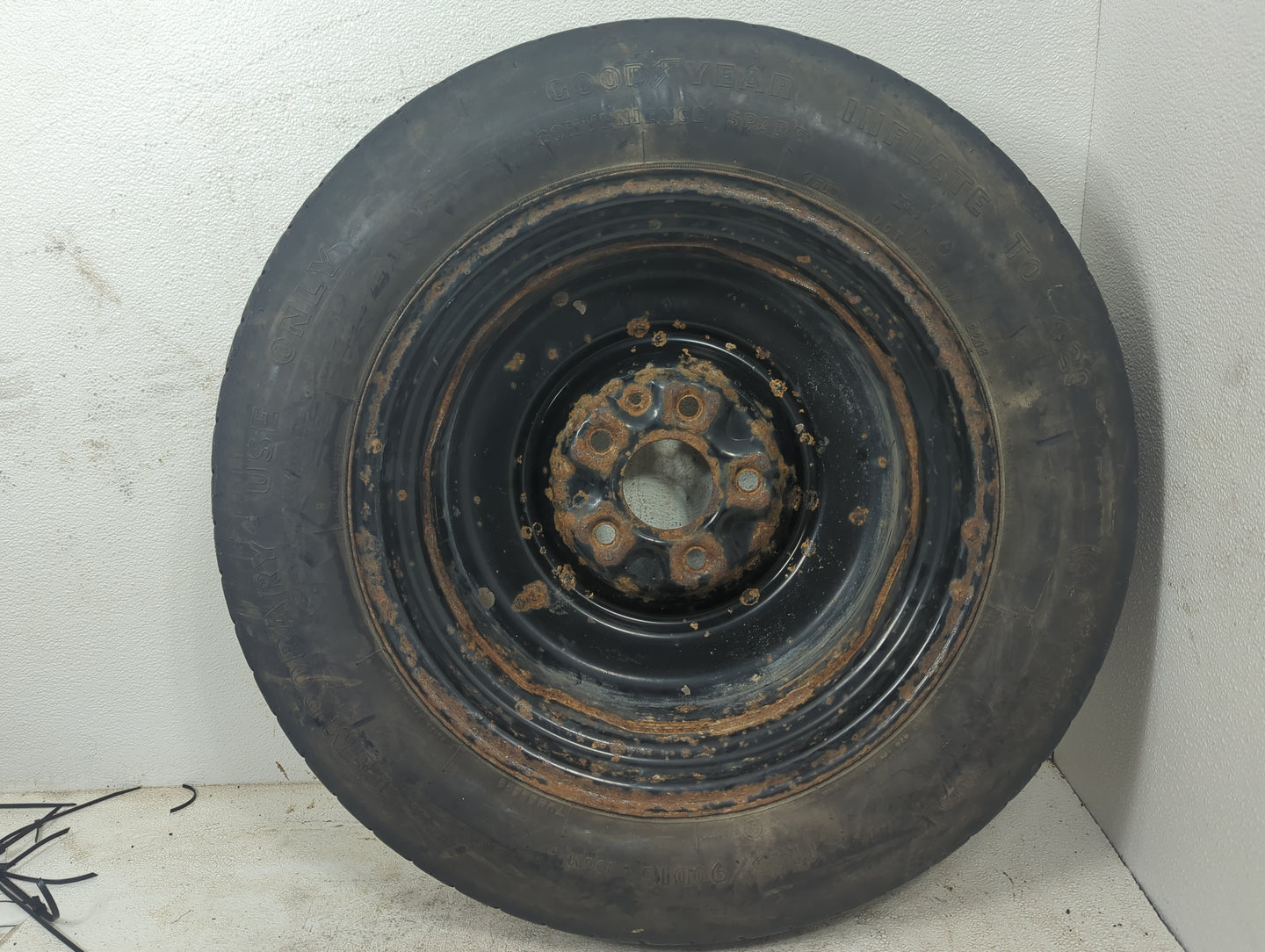 2008-2015 Dodge Grand Caravan Spare Donut Tire Wheel Rim Oem - Oemusedautoparts1.com