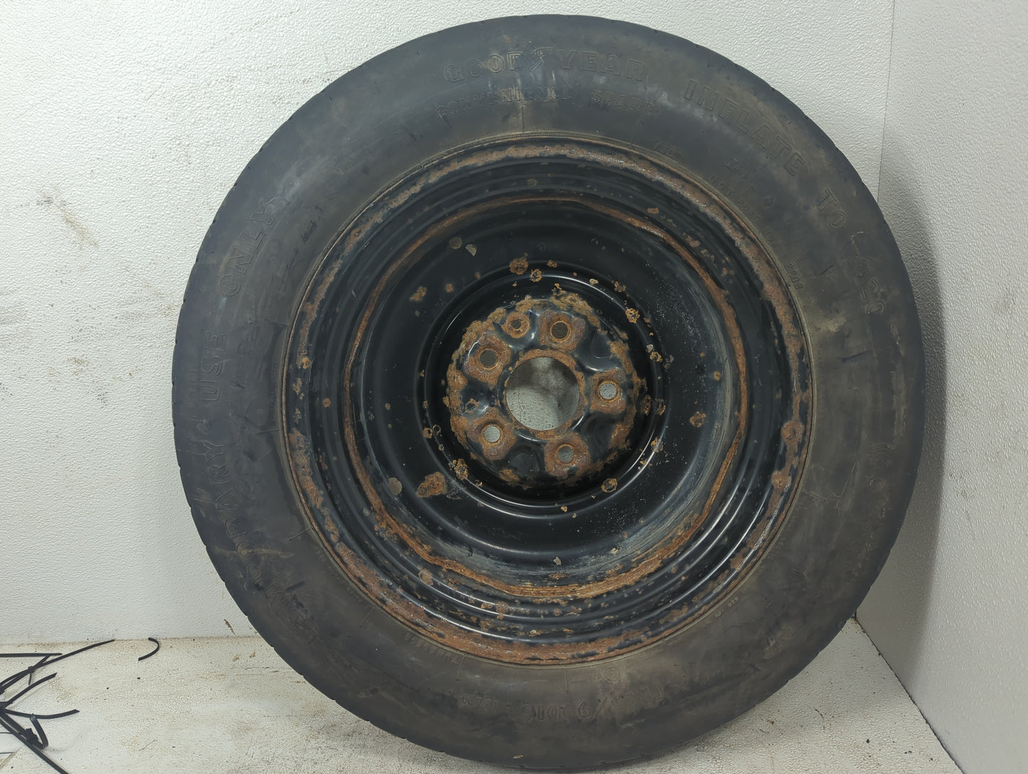 2008-2015 Dodge Grand Caravan Spare Donut Tire Wheel Rim Oem - Oemusedautoparts1.com