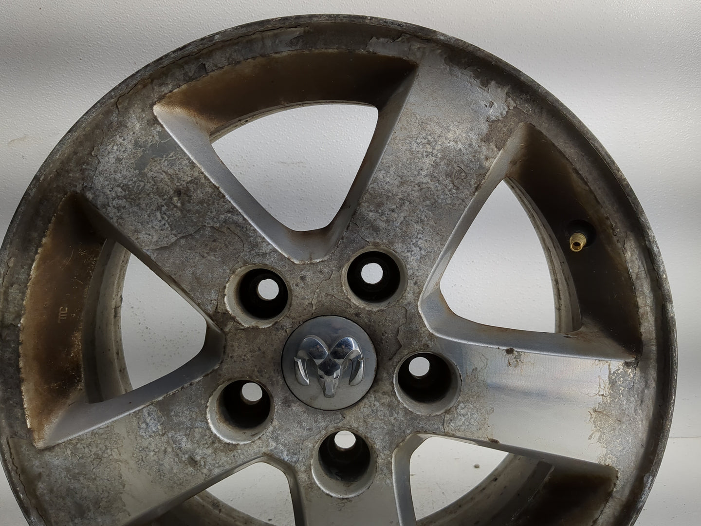2008-2013 Dodge Grand Caravan Oem Wheel Rim 1275654 - Oemusedautoparts1.com