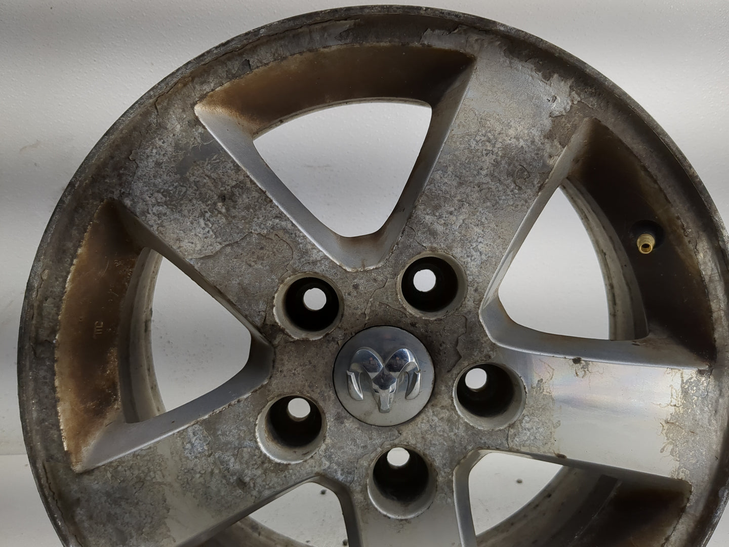 2008-2013 Dodge Grand Caravan Oem Wheel Rim - Oemusedautoparts1.com