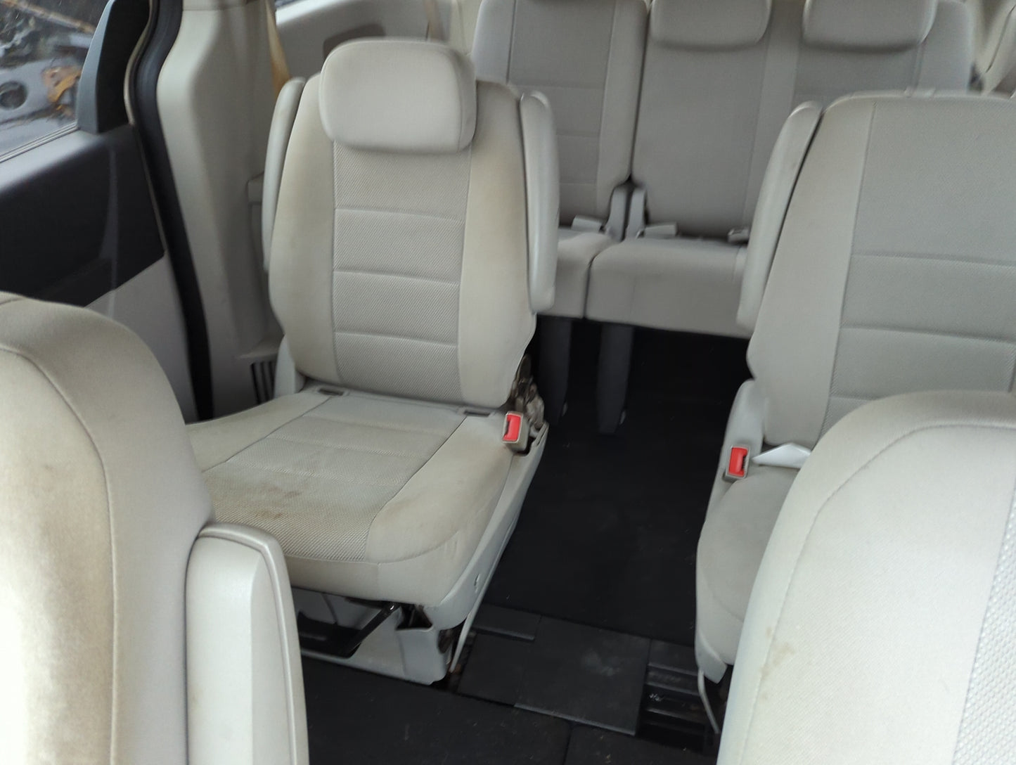 2008 Dodge Grand Caravan Rear Seat Oem - Oemusedautoparts1.com
