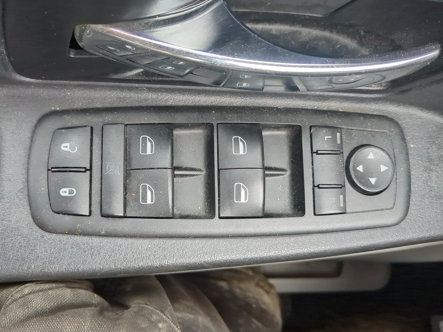 2008-2011 Dodge Grand Caravan Master Power Window Switch Replacement Driver Side Left Fits Fits 2008 2009 2010 2011 OEM Used
