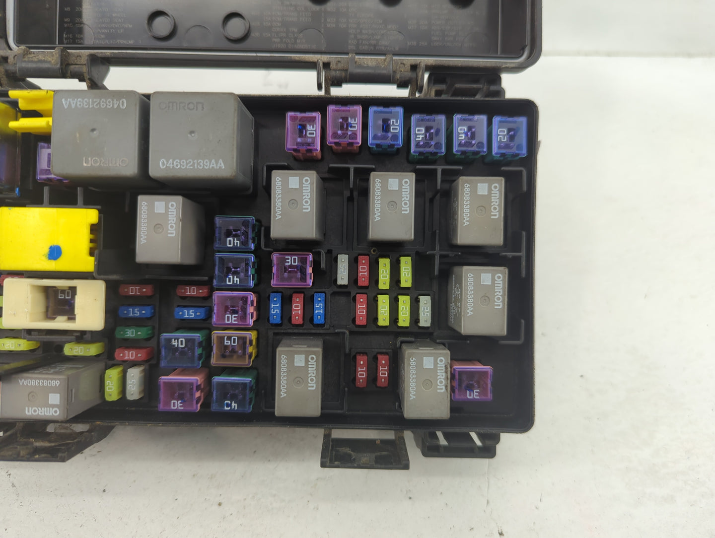 2008-2008 Dodge Grand Caravan Fusebox Fuse Box Relay Module Tipm - Oemusedautoparts1.com