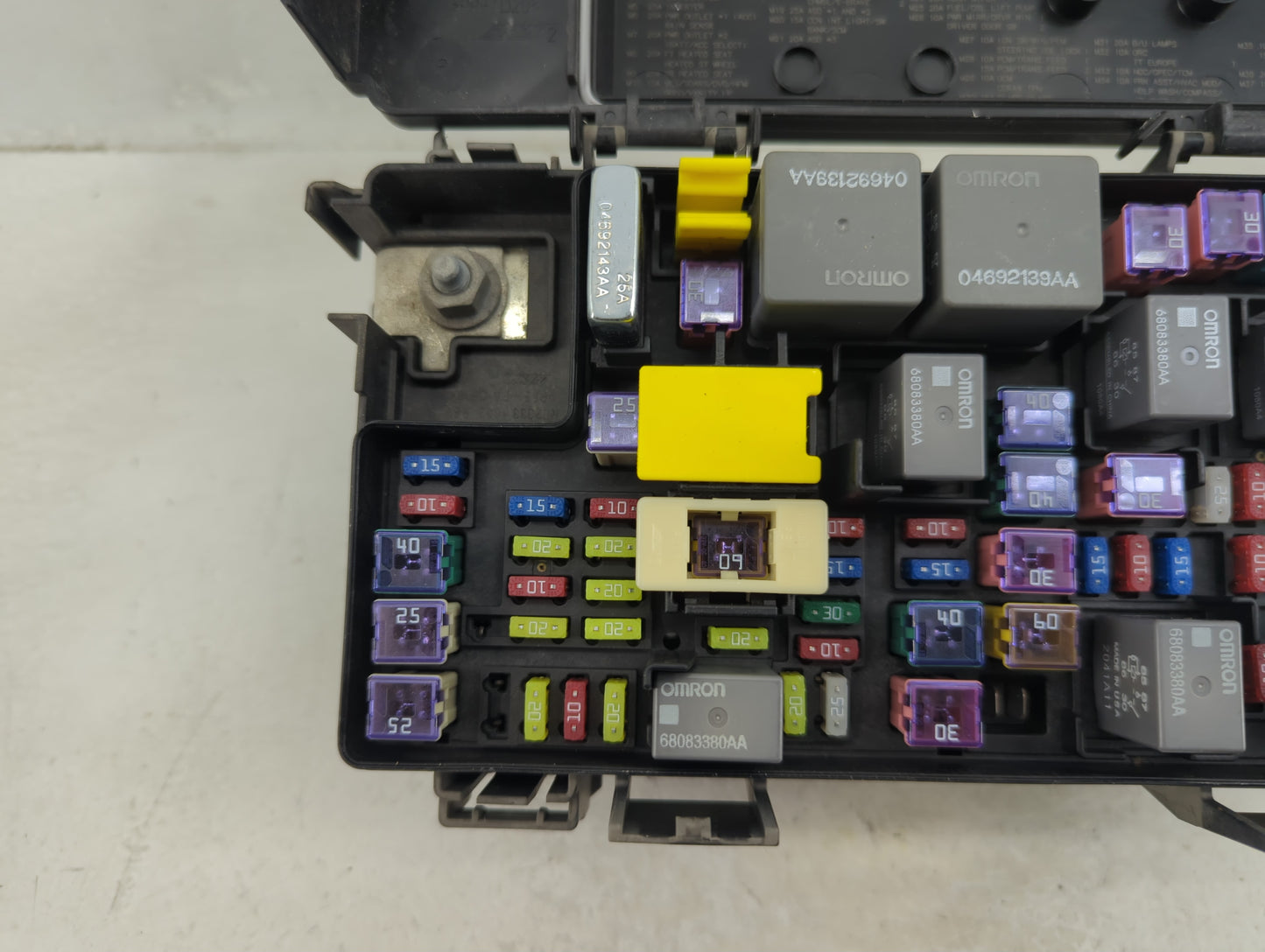 2008-2008 Dodge Grand Caravan Fusebox Fuse Box Relay Module Tipm - Oemusedautoparts1.com