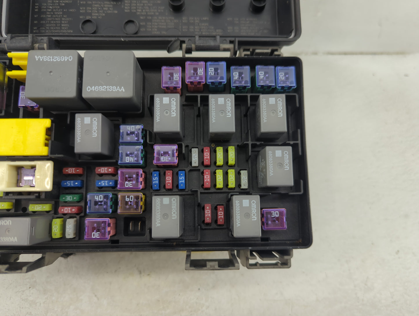 2008-2008 Dodge Grand Caravan Fusebox Fuse Box Relay Module Tipm - Oemusedautoparts1.com