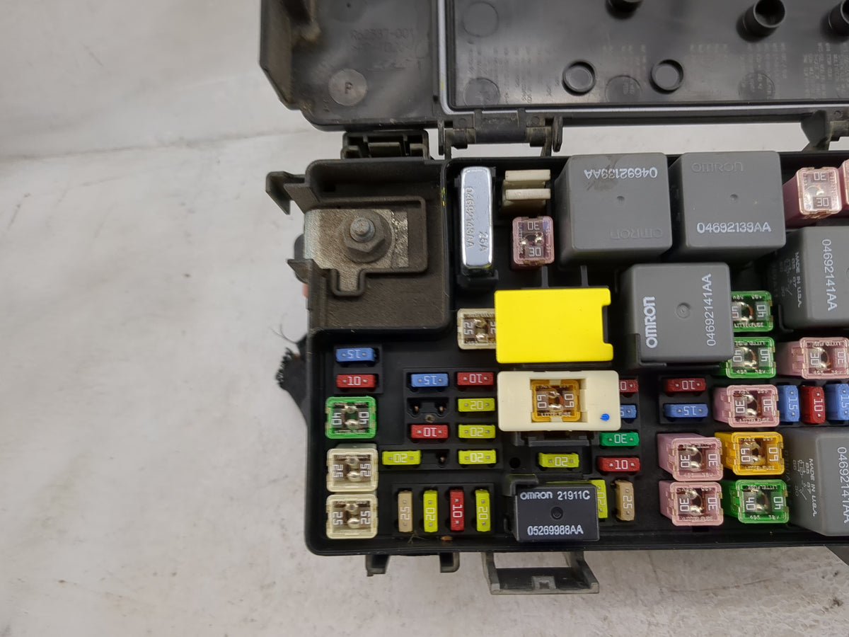2008-2008 Dodge Grand Caravan Fusebox Fuse Box Relay Module Tipm 1500412 - Oemusedautoparts1.com