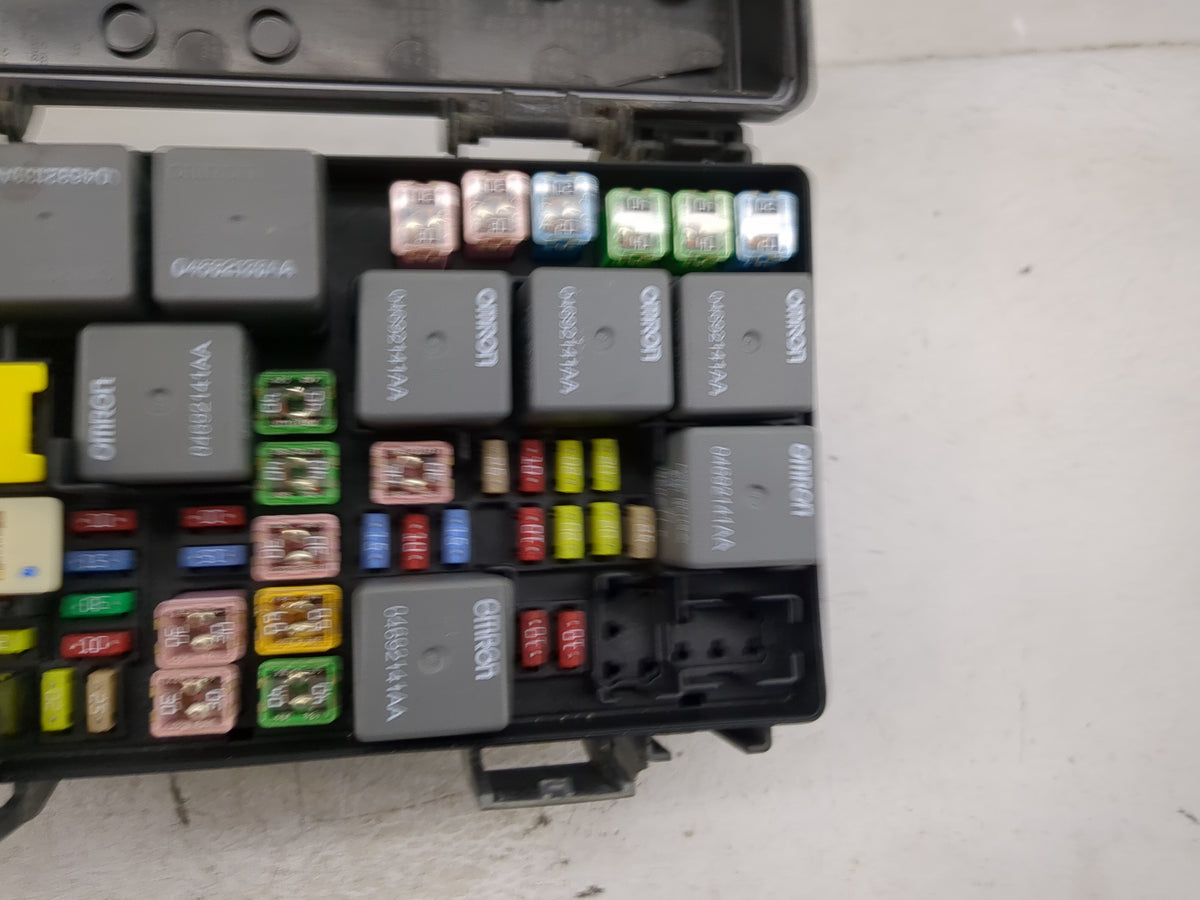 2008-2008 Dodge Grand Caravan Fusebox Fuse Box Relay Module Tipm 1500412 - Oemusedautoparts1.com